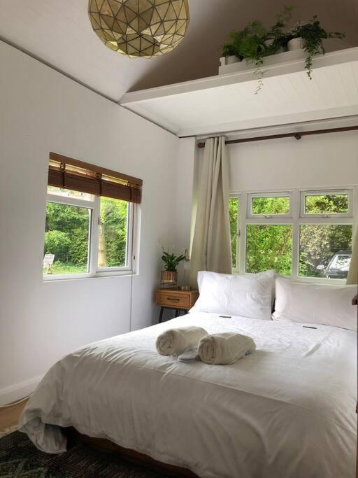 River Cabin Retreat เชพเพอร์ตัน ภายนอก รูปภาพ