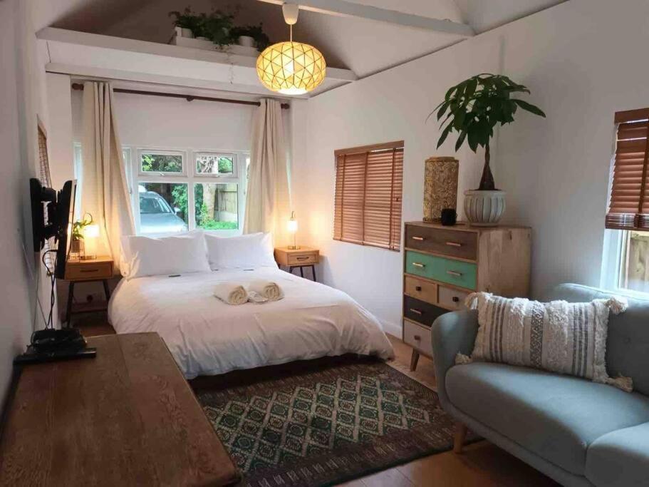River Cabin Retreat เชพเพอร์ตัน ภายนอก รูปภาพ